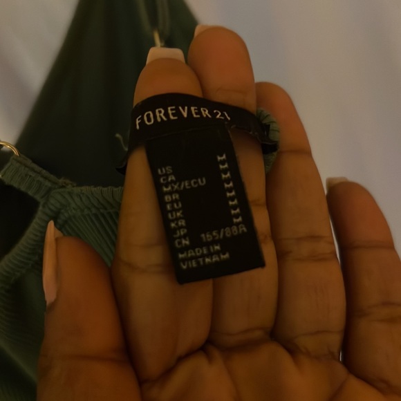 Forever 21 dress. Mini dress. Dark green. So cute. Worn before. Great summer fit - Picture 4 of 4